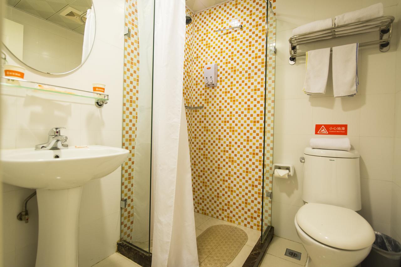 חרבין Home Inn Central Avenue Pedestrain Street מראה חיצוני תמונה